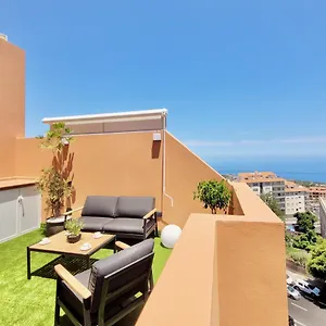 The Valley View Apartment